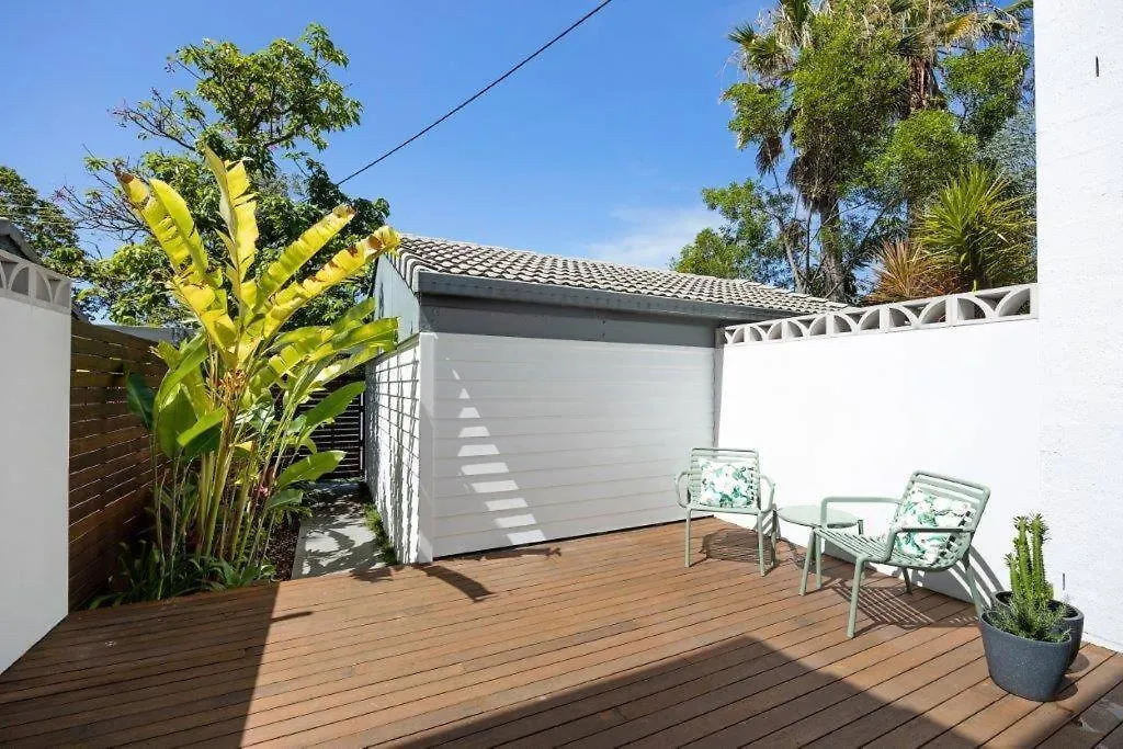 Lägenhet Villa Le Miramar ~ Beautiful Pooch Friendly Home Sunshine Beach